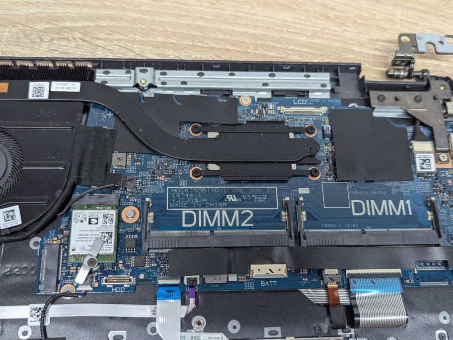 Б/В Коплект корпусу з материнською платою Core i5-10210U для Dell Latitude 3510