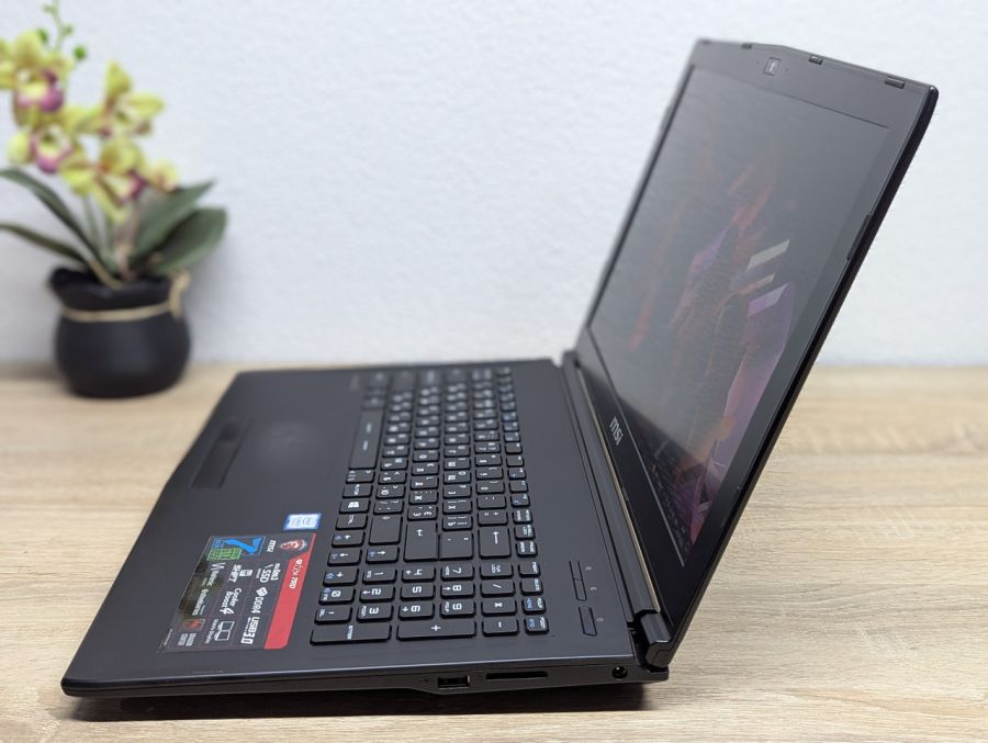Ноутбук Б/В MSI MS-GL62 6QF, Intel Core i5-7300HQ, DDR4 16 GB, SSD 256GB + SSD 500GB, GTX 1050 2Gb, Full HD [ProductHub SKU MSI18]