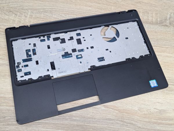 Б/В Топкейс+материнська плата i5-8Gen для ноутбука Dell Latitude 5590 [ProductHub SKU Dell656]