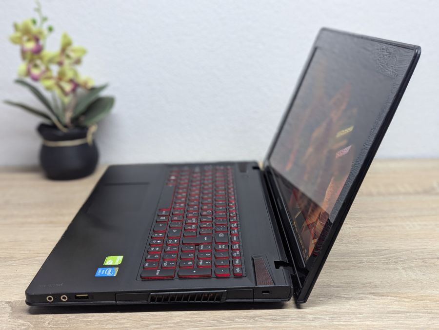 Ноутбук Б/В Lenovo IdeaPad Y510P, Intel Core i7-4700MQ, DDR3 16 GB, SSD 256GB, GeForce GT 755M 2Gb, 15" Full HD