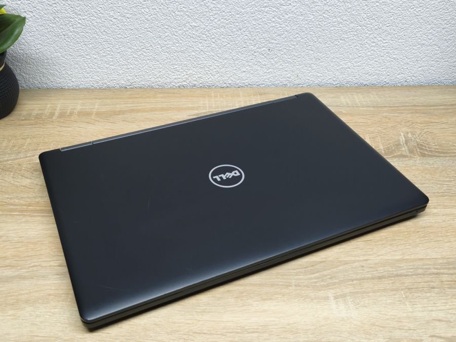 Ноутбук Б/В Dell Latitude 5580, Intel Core i5-6300U, DDR4 8 GB, SSD 256GB, 15.6" Full HD [ProductHub SKU Dell661]