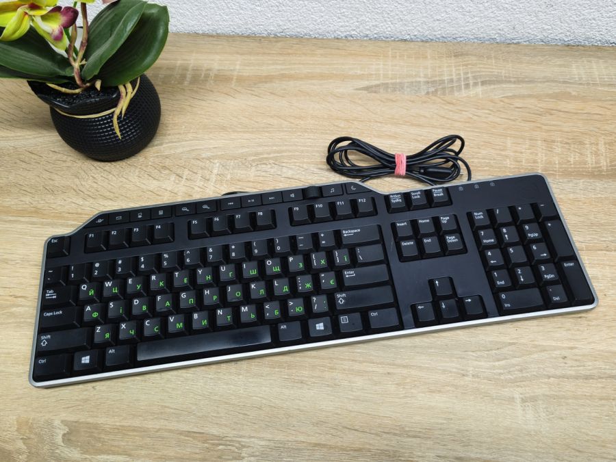 Б/В Повнорозмірна мультимедійна клавіатура Dell KB522 [ProductHub SKU KB522]