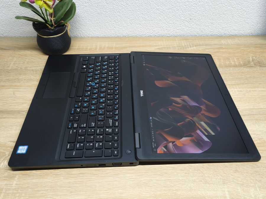 Ноутбук Б/В Dell Latitude 5580:15.6 Full HD Intel Core i5-6300U 8GB DDR4 SSD 128Gb [ProductHub SKU Dell665]