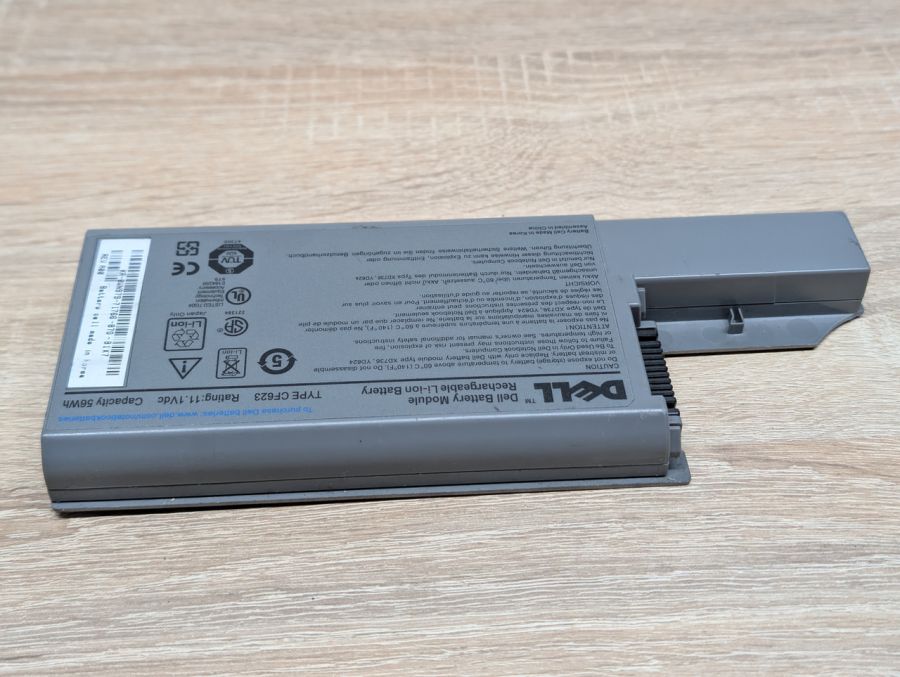 Б/В Акумуляторна батарея Dell CF623 [ProductHub SKU CF623-56]