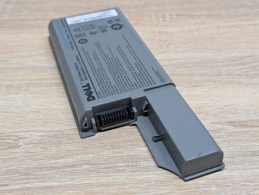 Б/В Акумуляторна батарея Dell CF623 [ProductHub SKU CF623-56]