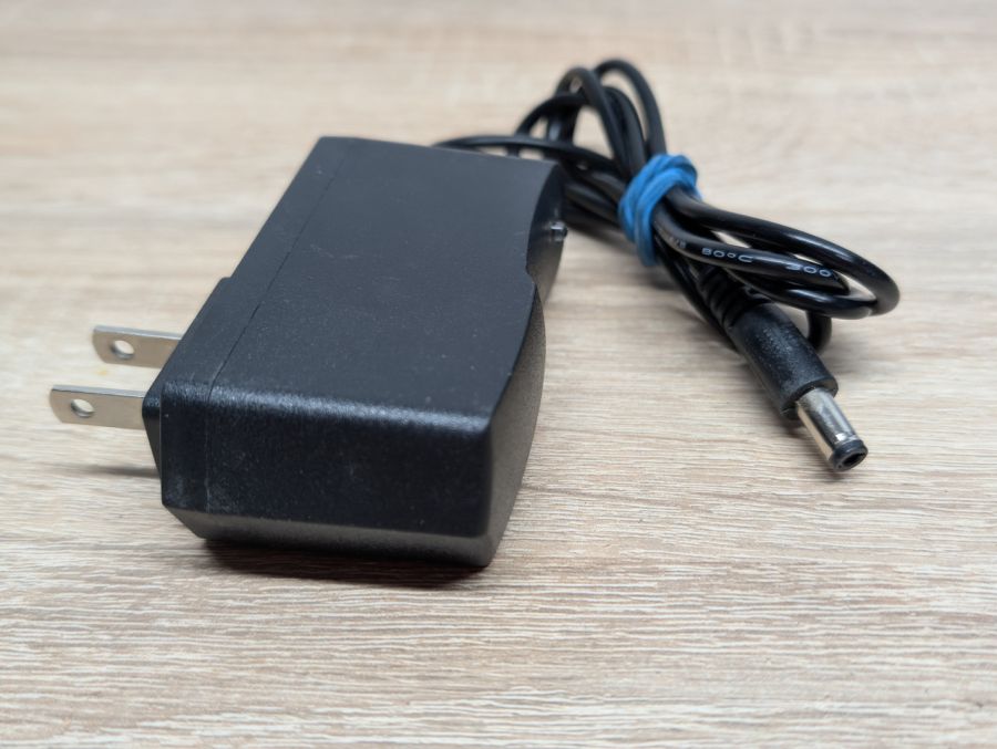 Б/В Блок живлення 12W 12V 1A 5.5 x 2.5 мм [ProductHub SKU 121012W]