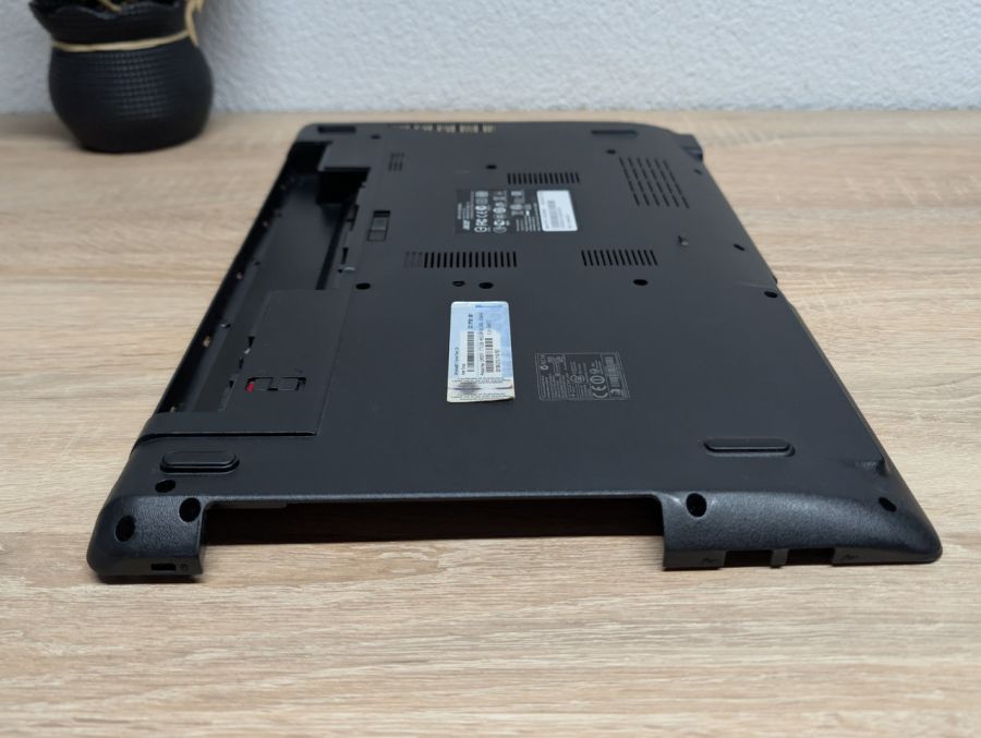 Б/В Піддон для ноутбука Acer Aspire 5749 [ProductHub SKU 36ZRLBATN00]