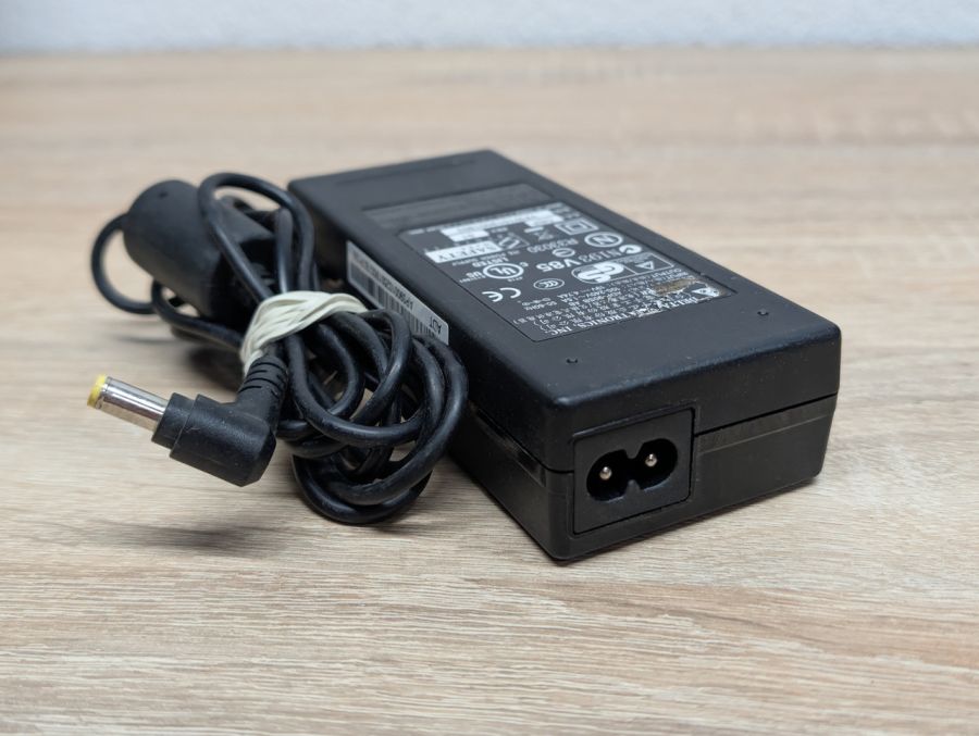 Б/В Блок живлення Delta Electronics 90W 19V 4.74A 5.5 x 2.5мм [ProductHub SKU 90SB AB]