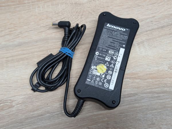 Б/В Блок живлення Lenovo 90W 19V 4.74A 5.5 x 2.5мм [ProductHub SKU PA-1900-52LC]