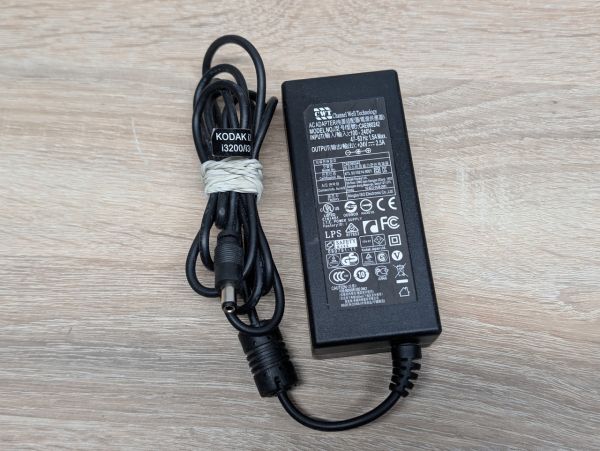 Б/В Блок живлення CWT 60W 24V 2.5A 5.5 x 2.5 мм