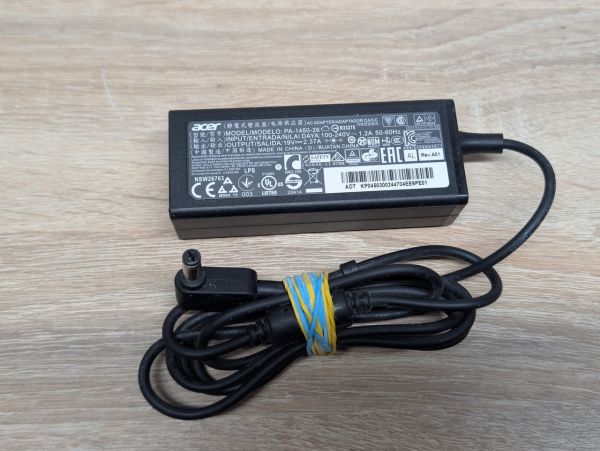Б/В Блок живлення Acer 45W 19V 2.37A 5.5 x 1.7 мм