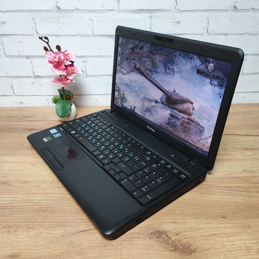 Ноутбук Б/В Toshiba Satellite C660-25U, Intel Core i5-2430M, DDR3 8 GB, SSD 256GB, NVIDIA GeForce 315M, 15.6"