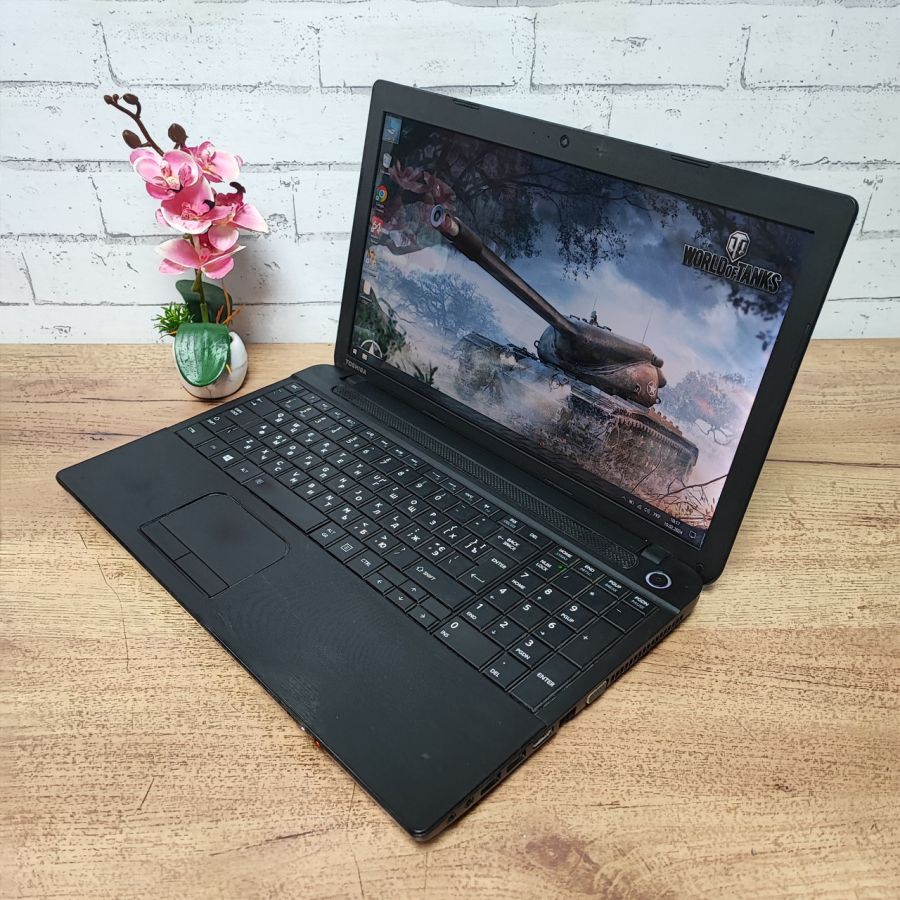 Ноутбук Б/В Toshiba Satellite C50D-A-134, AMD E1-2100, DDR3 8 GB, SSD 256GB, AMD Radeon HD 8210, 15.6" HD