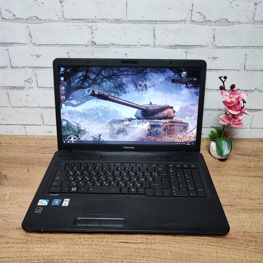 Ноутбук Б/В Toshiba C670-11M, Intel Pentium P6200, DDR3 8 GB, SSD 128GB, 17.3" HD