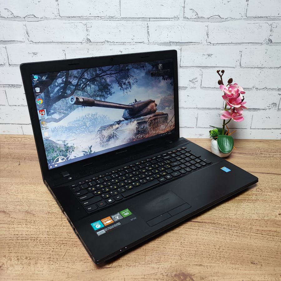 Ноутбук Б/В Lenovo G710, Intel Core i3-4300M, DDR3 8 GB, SSD 256GB, 17.3" HD