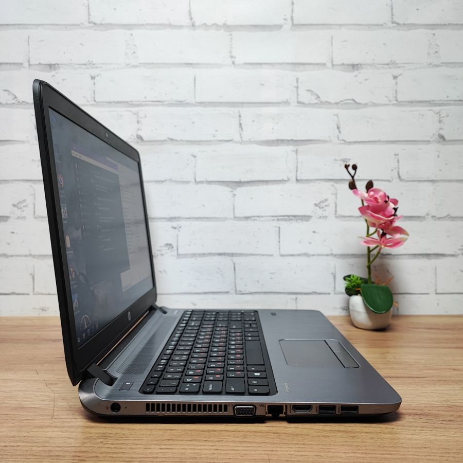 Уцінка! Ноутбук Б/В HP ProBook 450 G2, Intel Core i3-4030U, DDR3 8 GB, SSD 128GB, 15.6" HD