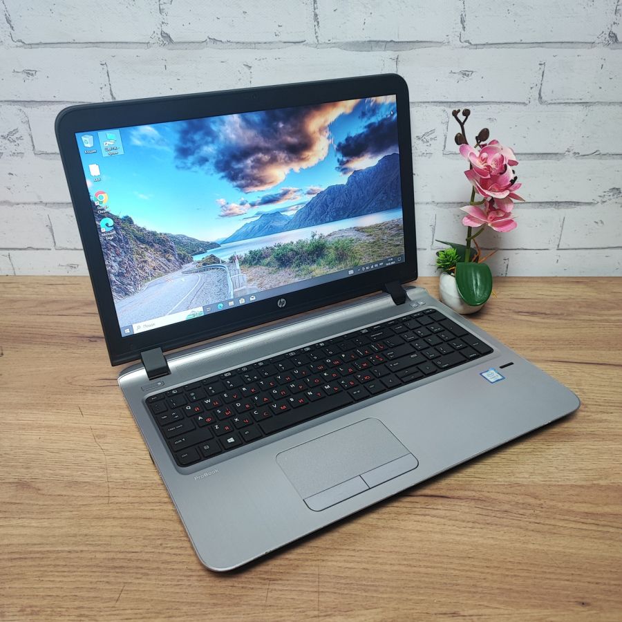 Ноутбук Б/В HP ProBook 450 G3, Intel Core i3-6100U, DDR3 16 GB, SSD 128GB, 15.6" HD