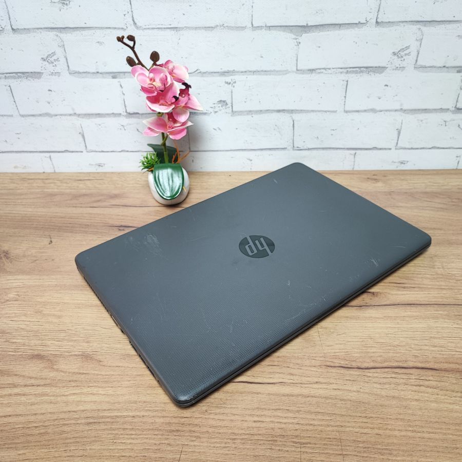 Уцінка! Ноутбук Б/В HP 250 G6, Intel Core i3-7020U, DDR4 8 GB, SSD 128GB, 15.6" HD