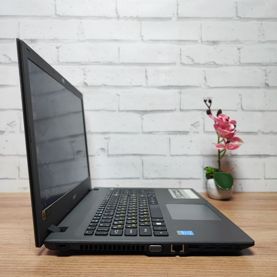 Ноутбук Б/В Acer Aspire E5-573, Intel Core i5-4210U, DDR3 8 GB, SSD 128GB, 15.6" Full HD