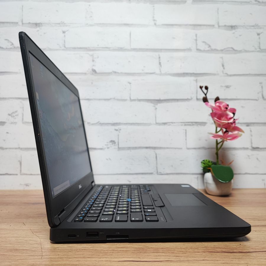 Ноутбук Б/В Dell Latitude 5480, Intel Core i5-6300U, DDR4 16 GB, SSD 256GB, 14" HD