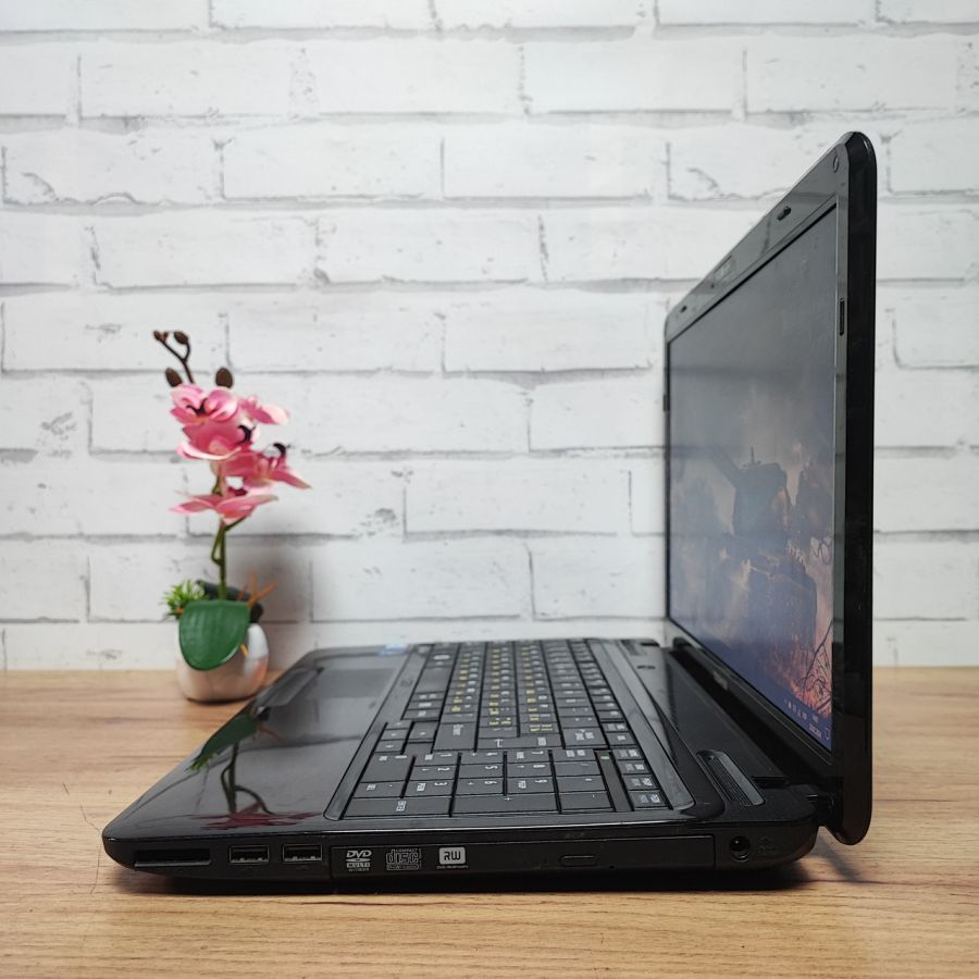 Ноутбук Б/В Toshiba Satellite L650-1Q3, Intel Core i5-480M, DDR3 8 GB, SSD 128GB, AMD Radeon HD 5000, 15.6" HD