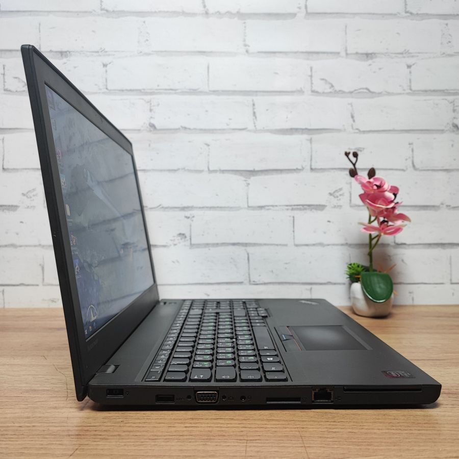 Ноутбук Б/В Lenovo T550, Intel Core i5-5300U, DDR3 8 GB, SSD 128GB, 15.6" Full HD