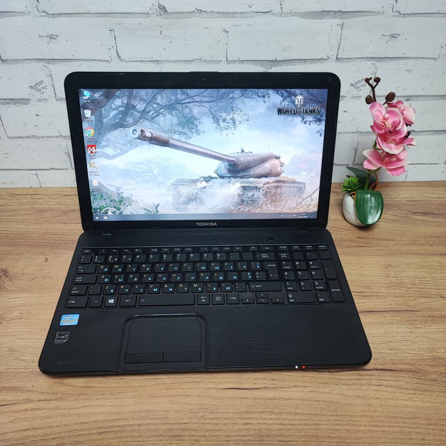 Ноутбук Б/В Toshiba Satellite C855-226, Intel Core i5-3230M, DDR3 8 GB, SSD 128GB, 15.6" HD