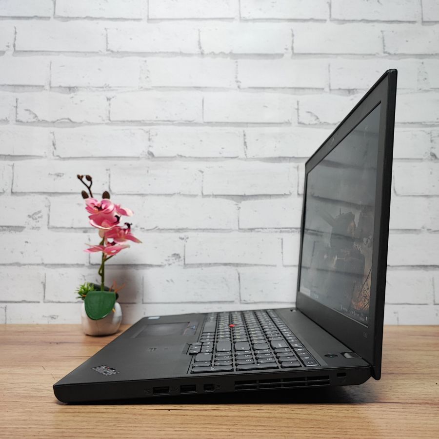 Ноутбук Б/В Lenovo T560, Intel Core i7-6600U, DDR3 16 GB, SSD 360GB, NVIDIA Ge Forse 940MX 2Gb, 15.6" Full HD