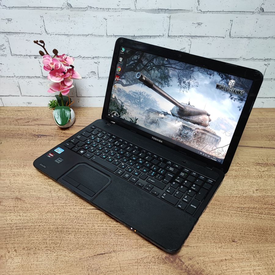 Ноутбук Б/В Toshiba Satellite C855-255, Intel Core i5-3230M, DDR3 8 GB, SSD 128GB, AMD Radeon HD 7500 1Gb, 15.6" HD