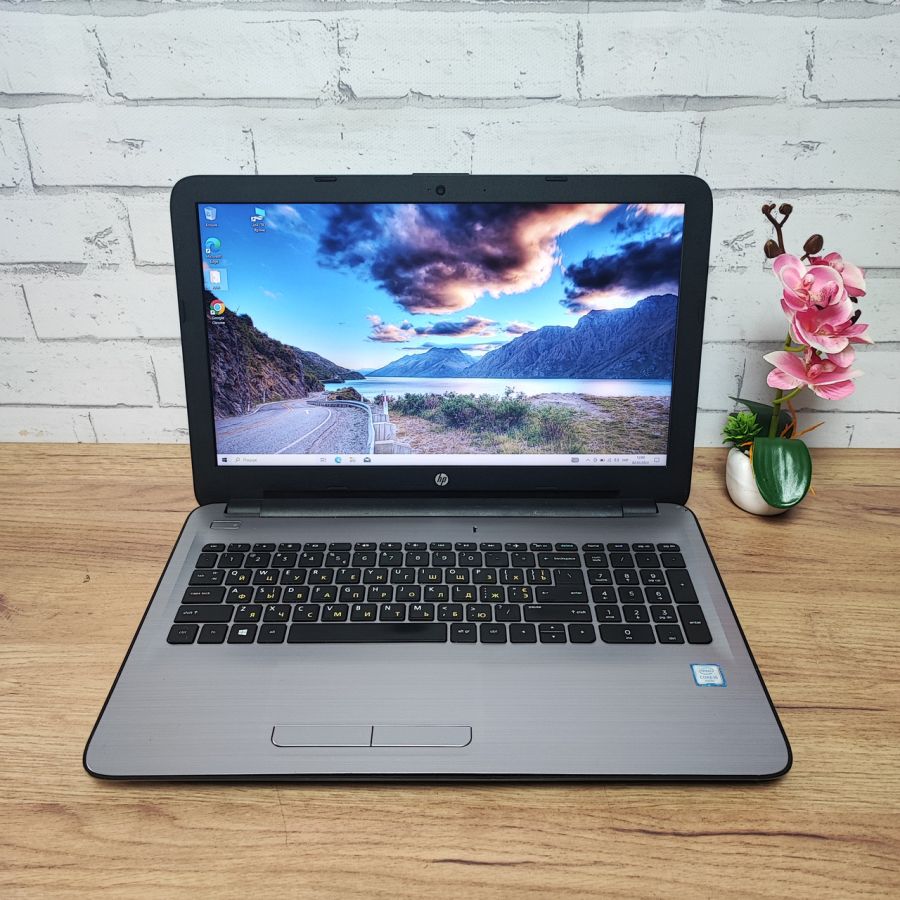 Ноутбук Б/В HP 250 G5, Intel Core i5-6200U, DDR4 16 GB, SSD 256GB, 15.6" Full HD