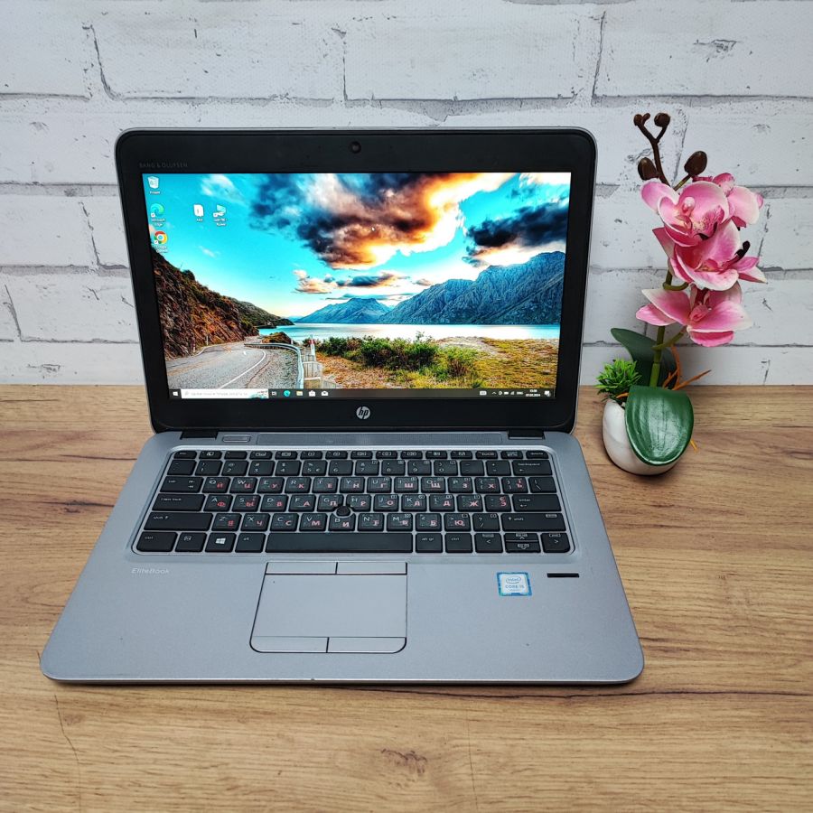 Ноутбук Б/В EliteBook 820 G3, Intel Core i5-6200U, DDR4 16 GB, SSD 128GB + HDD 320GB, 13.3" Full HD