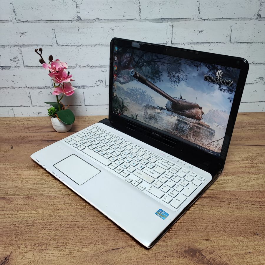 Ноутбук Б/В Sony Vaio SVE151J13M, Intel Core i3-3120M, DDR3 8 GB, SSD 128GB, 15.6" HD