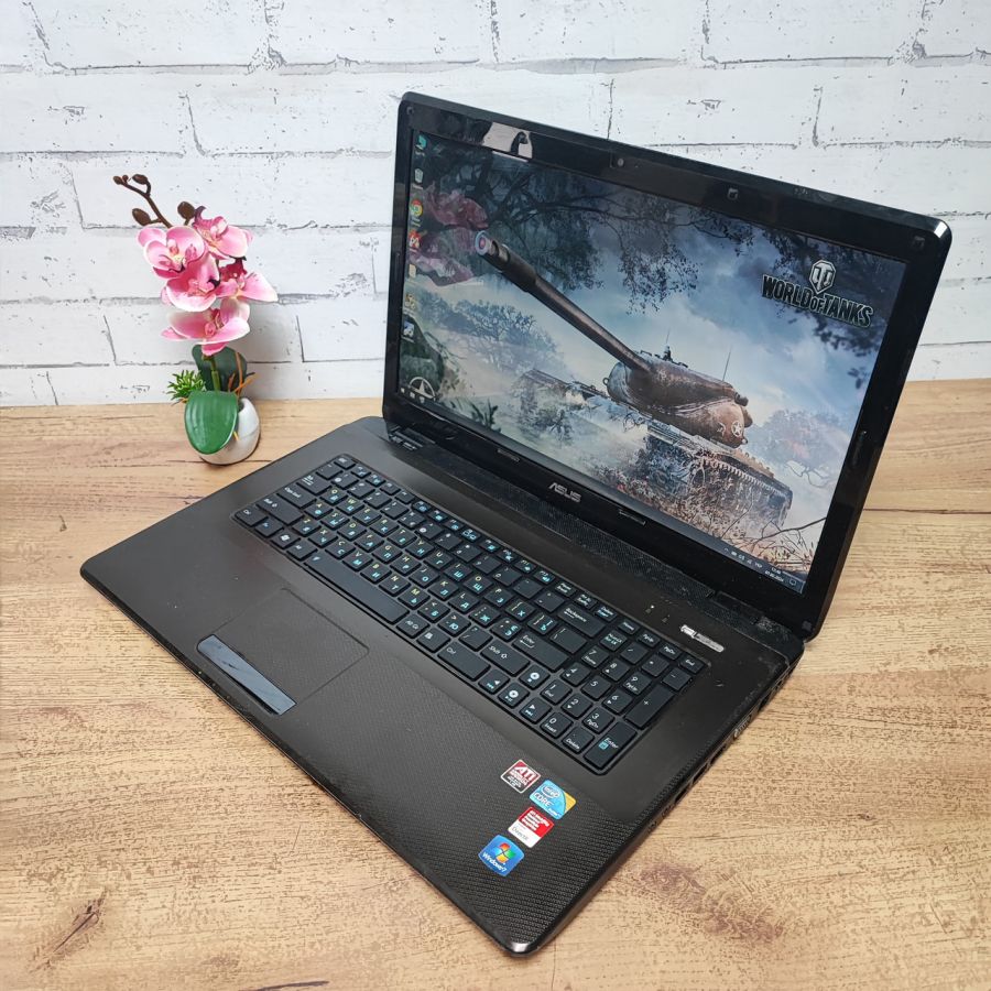 Ноутбук Б/В ASUS K72J, Intel Core i3-370M, DDR3 8 GB, SSD 128GB, AMD Radeon HD 5000, 17.3" HD