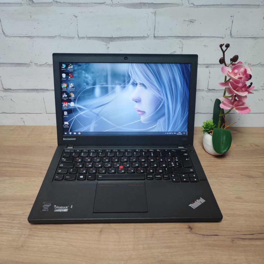 Ноутбук Б/В Lenovo X240, Intel Core i5-4200U, DDR3 8 GB, SSD 128GB, 12.5" HD