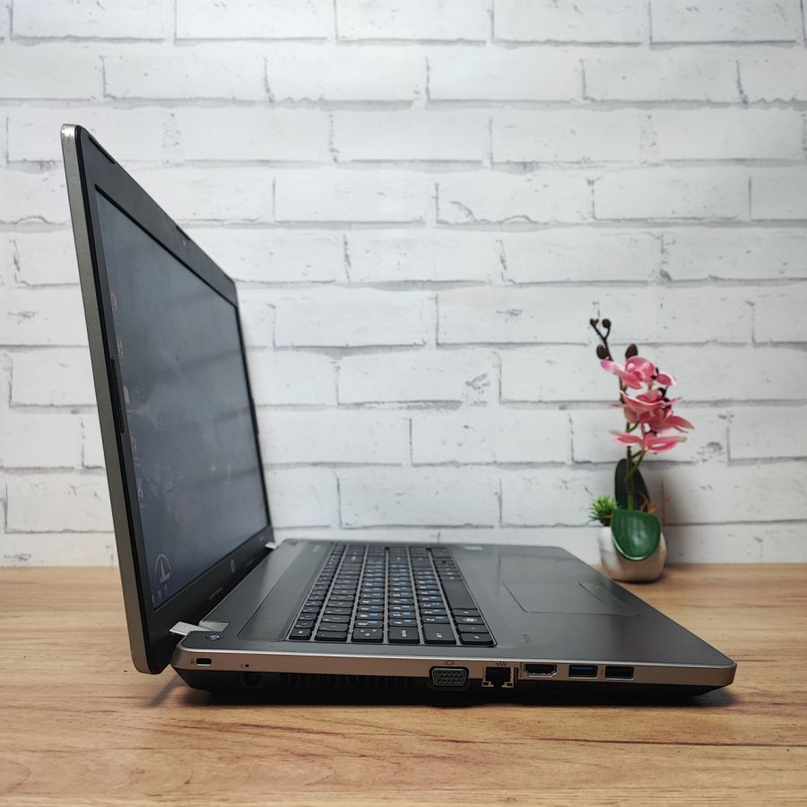 Ноутбук Б/В HP ProBook 4730S, Intel Core i3-2330M, DDR3 8 GB, SSD 128GB, 17.3" HD