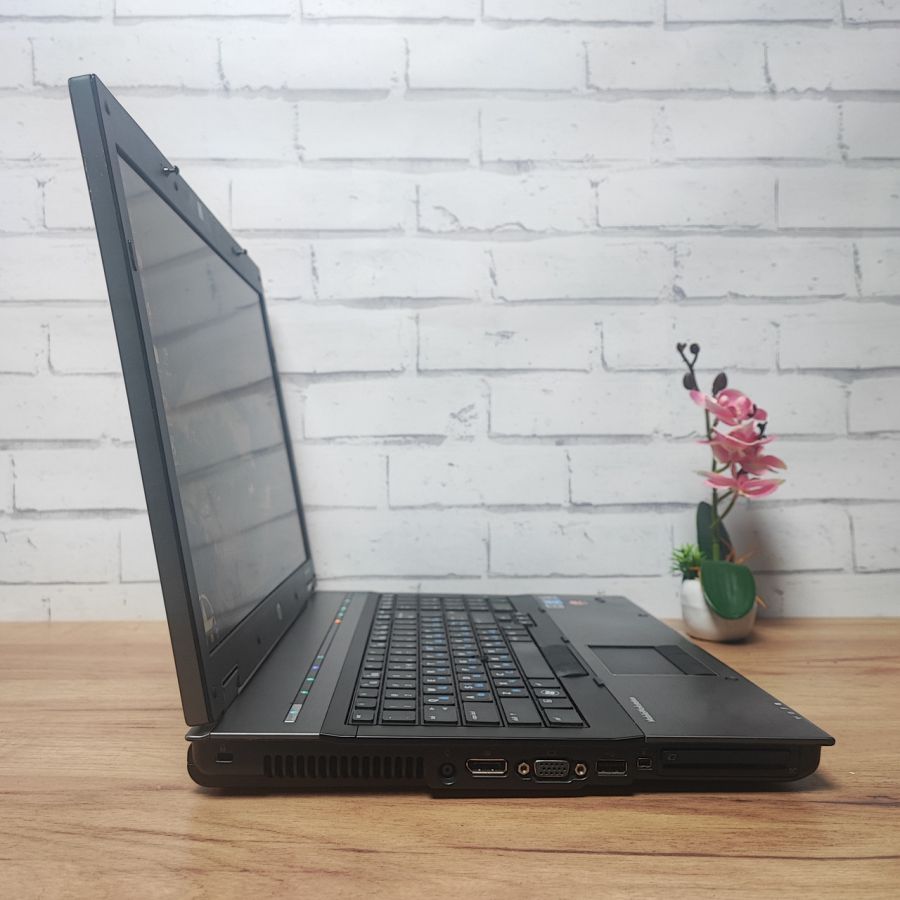 Ноутбук Б/В HP EliteBook 8740W, Intel Core i5-560M, DDR3 8 GB, SSD 128GB, AMD Radeon HD 5800 1Gb, 17.3" HD