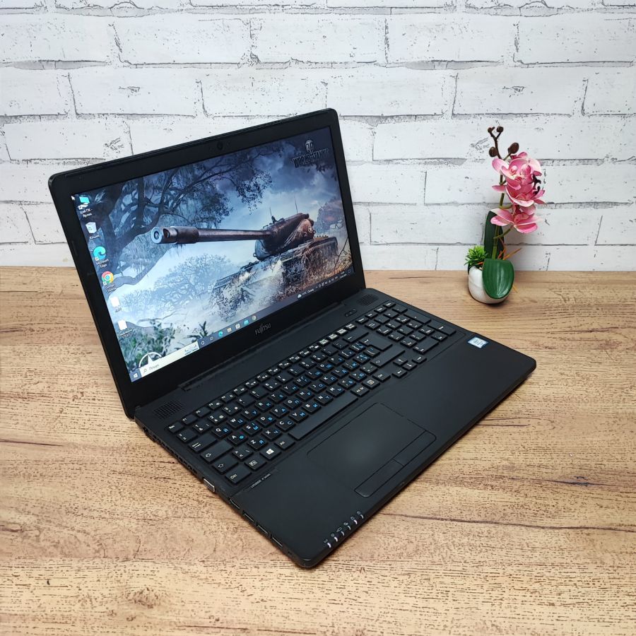 Ноутбук Б/В Fujitsu A556, Intel Core i5-6200U, DDR4 16 GB, SSD 256GB, 15.6" HD