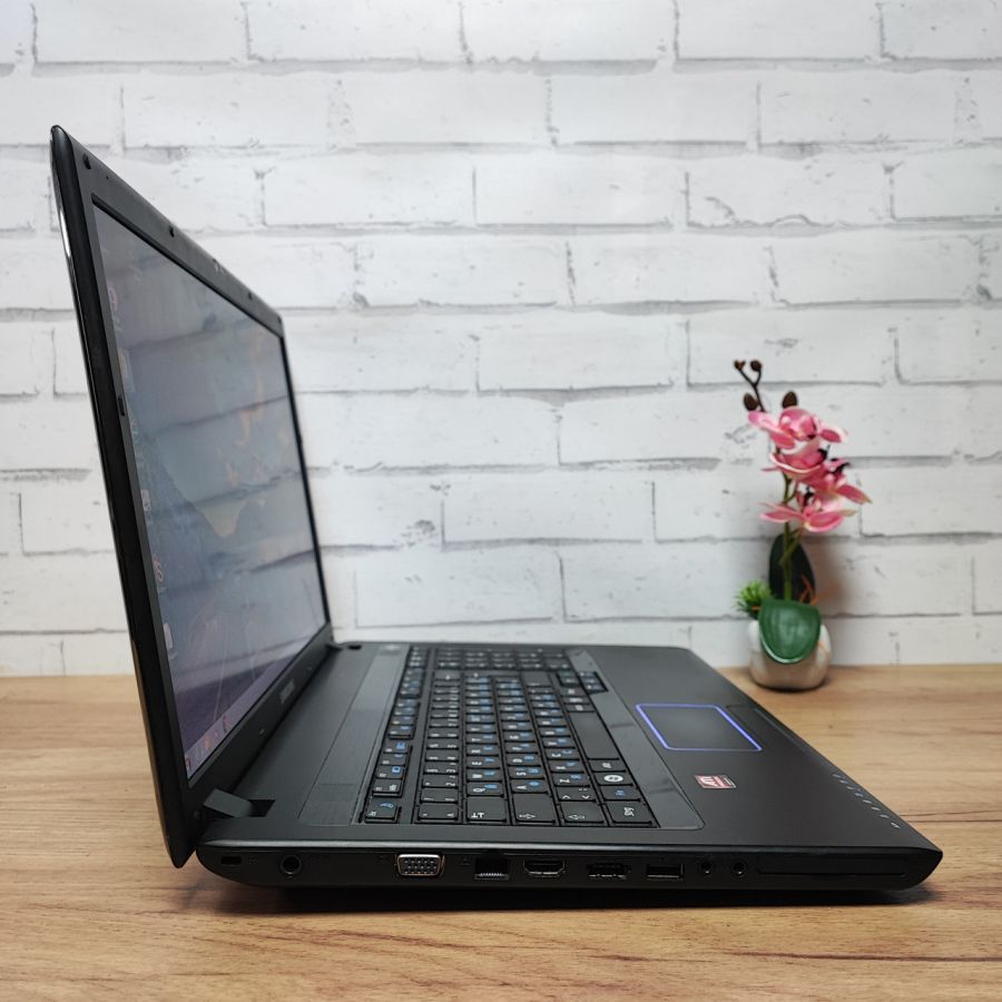 Ноутбук Б/В Samsung E272, Intel Core 2 Duo T6600, DDR2 2 GB, HDD 500GB, AMD Radeon HD 4650, 15.6" HD