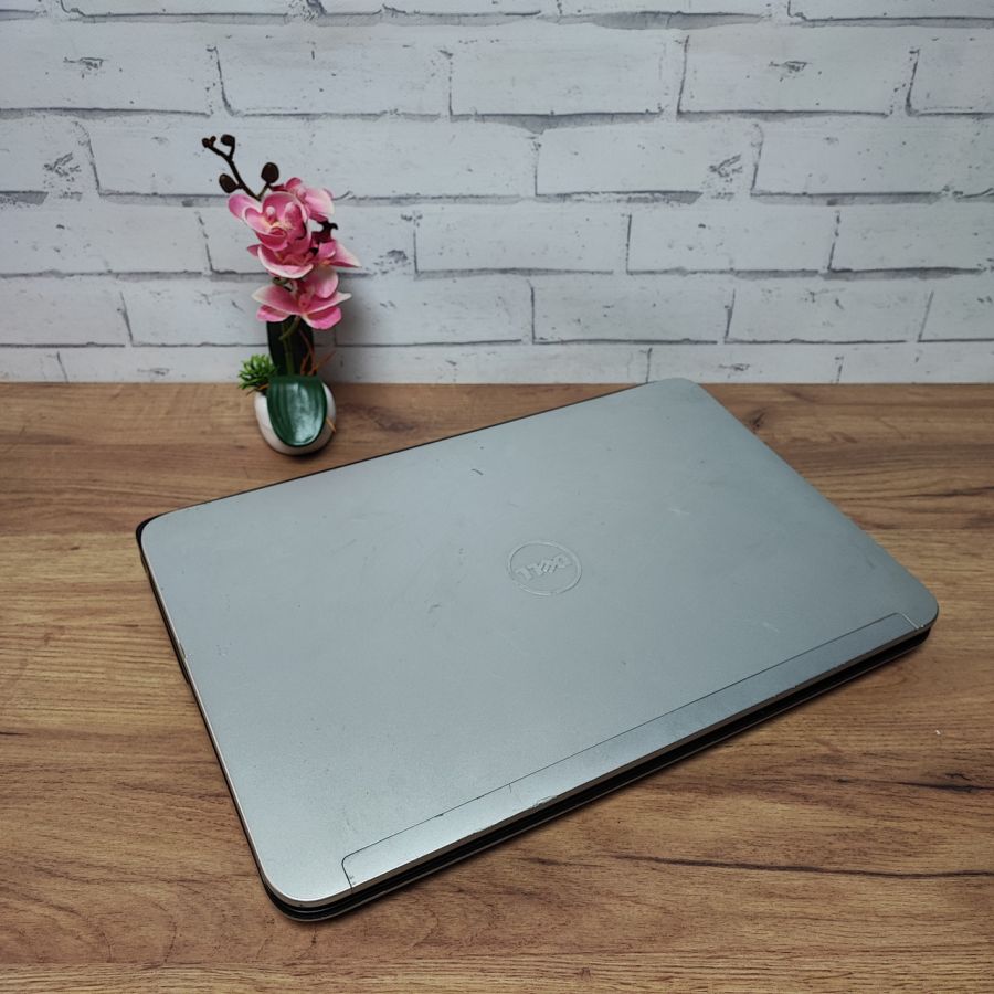 Уцінка! Ноутбук Б/В Dell XPS L702X, Intel Core i7-2670QM, DDR3 16 GB, SSD 256GB + HDD 500GB, NVIDIA GeForce GT 555M 3Gb, 17" Full HD