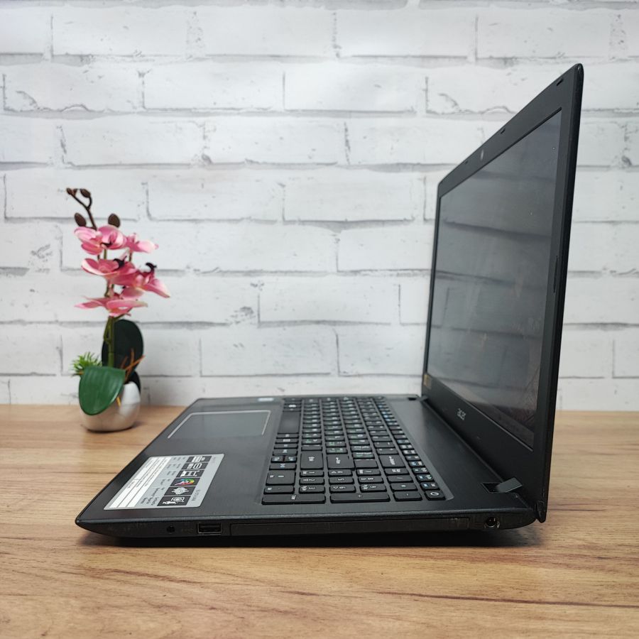 Ноутбук Б/В Acer Aspire E5-575, Intel Core i5-7200U, DDR4 8 GB, SSD 128GB + HDD 1TB, 15.6"