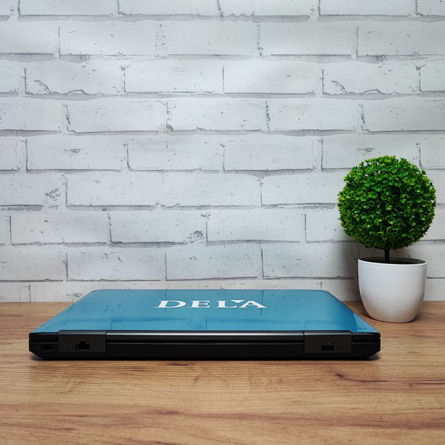 Ноутбук Б/В Dell Latitude E5540, Intel Core i3-4010U, DDR3 8 GB, SSD 256GB, 15.6" HD