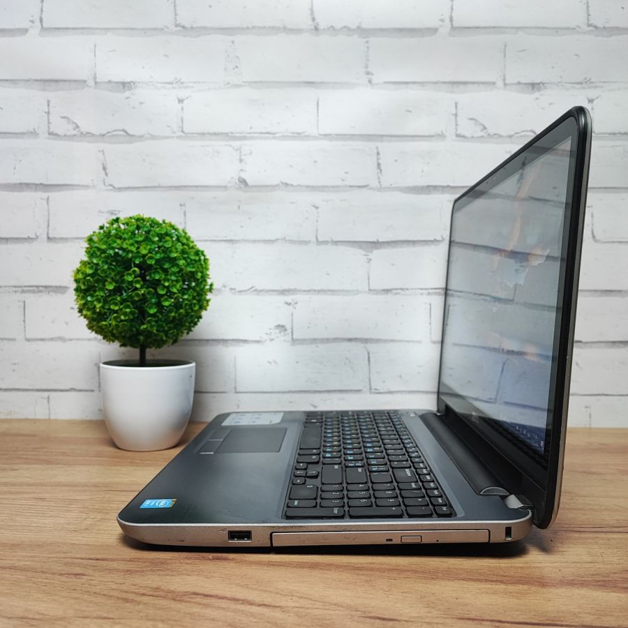 Ноутбук Б/В Dell Inspiron 15R, Intel Core i5-4200U, DDR3 8 GB, SSD 128GB, 15.6" Сенсор