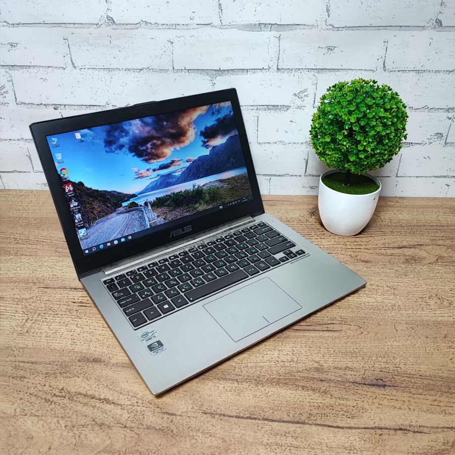 Ноутбук Б/В ASUS UX32V, Intel Core i5-3317U, DDR3 10 GB, SSD 128GB, NVIDIA GeForce GT620M 1Gb, 13.3"