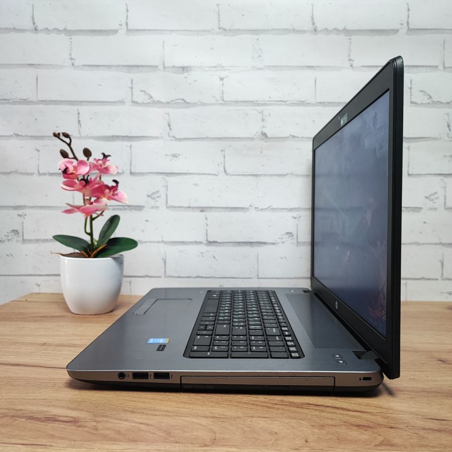 Уцінка! Ноутбук Б/В HP ProBook 470 G2, Intel Core i5-5200U, DDR3 8 GB, SSD 128GB, AMD Radeon R5 1Gb, 17"