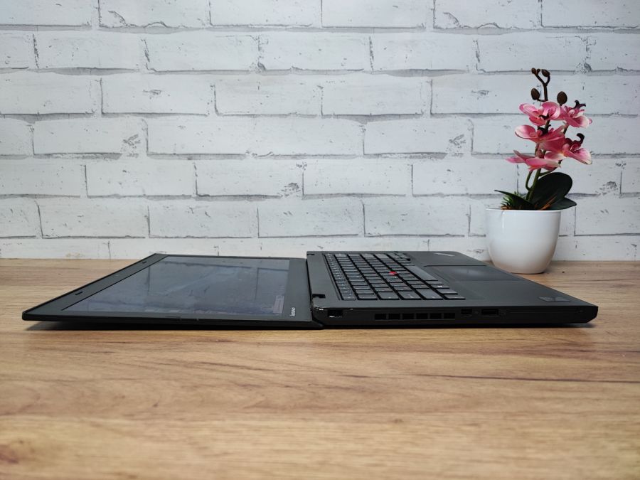 Ноутбук Б/В Lenovo T440, Intel Core i5-4210U, DDR3 8 GB, SSD 256GB, 14" HD [ProductHub SKU L30]