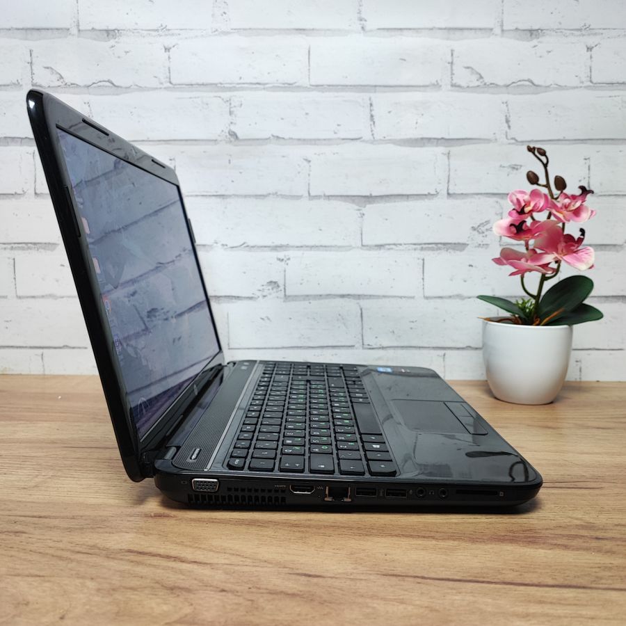 Ноутбук Б/В HP Pavilion g6, Intel Core i3-3110M, DDR3 8 GB, SSD 128GB, AMD Radeon HD 7600M, 15.6" HD