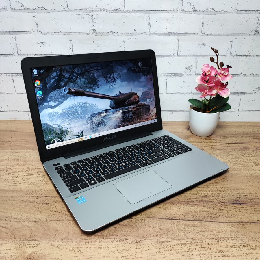 Ноутбук Б/В ASUS A555L, Intel Core i5-5200U, DDR3 8 GB, SSD 256GB, 15.6" HD