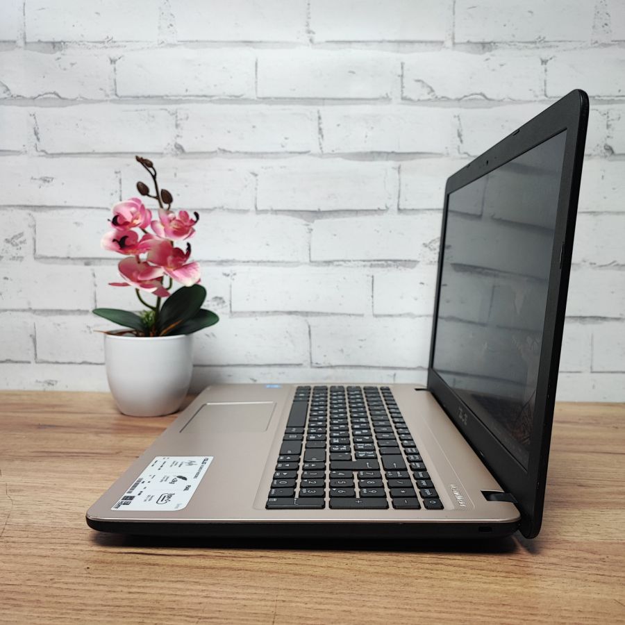 Ноутбук Б/В ASUS F540L, Intel Core i3-5005U, DDR3 8 GB, SSD 256GB, 15.6" Full HD