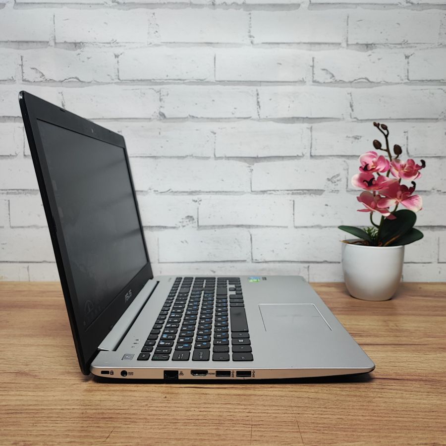Ноутбук Б/В ASUS A551L, Intel Core i7-4500U, DDR3 12 GB, SSD 256GB, NVIDIA GeForce 840M 2Gb, 15.6" Full HD
