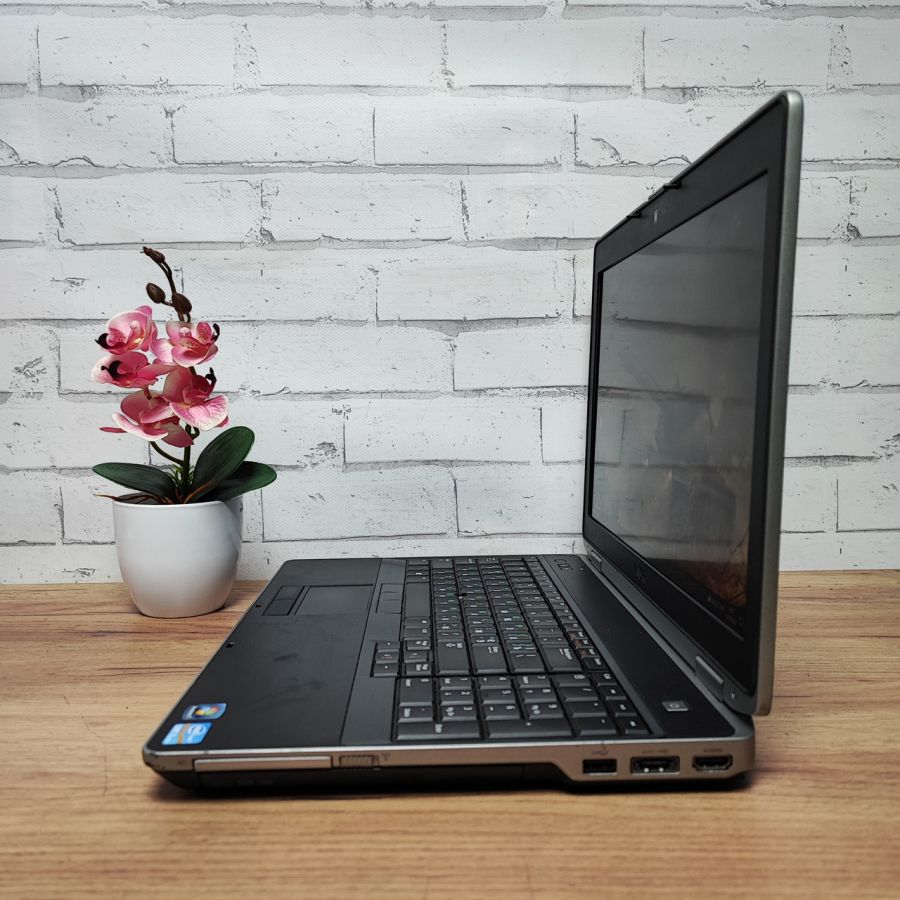 Ноутбук Б/В Dell Latitude E6530, Intel Core i5-3340M, DDR3 8 GB, SSD 128GB, NVIDIA GeForce NVS 1Gb, 15.6" Full HD